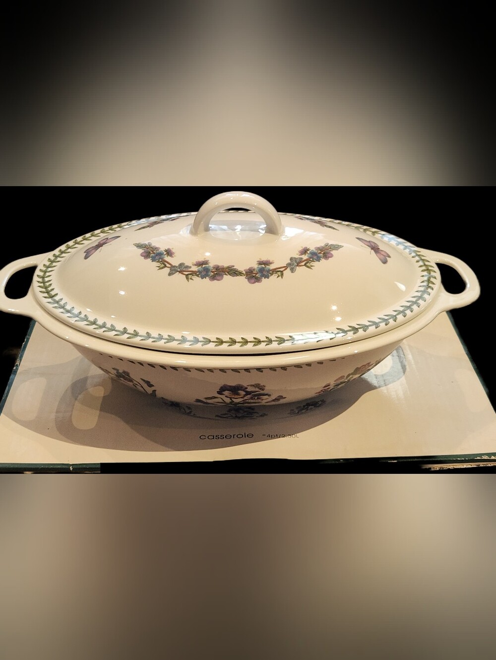 Portmeirion Botanic Garden Clematis Florida Oval 4pt / 2.3L Casserole w Lid NIB